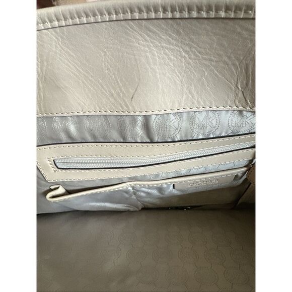 Womens Michael Kors Signature Jet Set Large Cream Purse Tote Bag travel‎ laptop - Picture 4 of 5